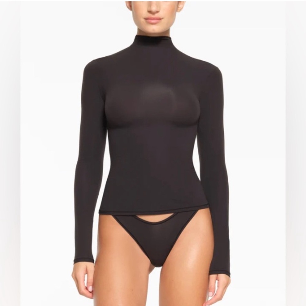 SKIMS Fits Everybody Turtleneck Long Sleeve Top - NWT